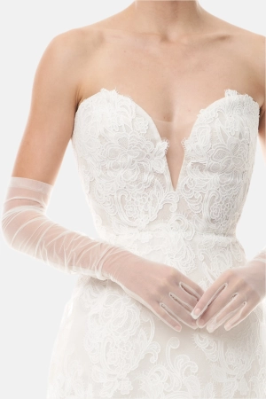 Charming Silk White Tulle Gloves